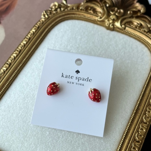 🎁Kate Spade Strawberry Stud Earrings - like to get cco price today - Picture 3 of 5